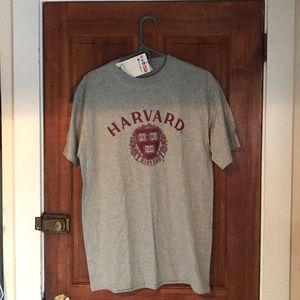 Men’s NWT Champion Harvard University Crewneck Tee